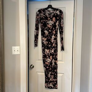 Used well-fitted dress